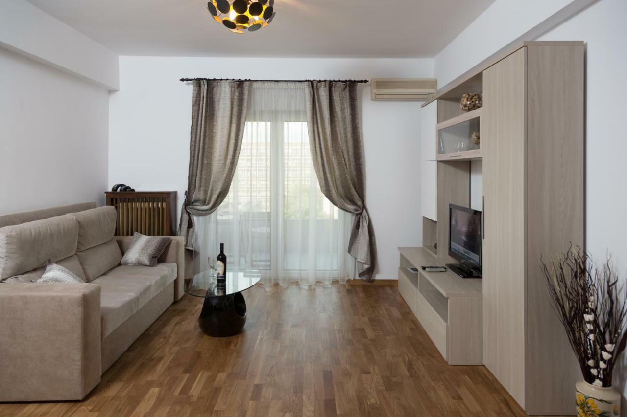 Central Luxury Flat With Terrace - Adela Accommodation - Ideal For Long Stays Bucareste Exterior foto