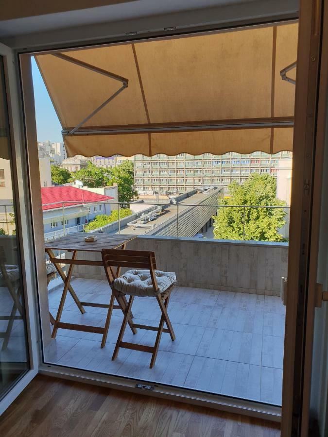 Central Luxury Flat With Terrace - Adela Accommodation - Ideal For Long Stays Bucareste Exterior foto