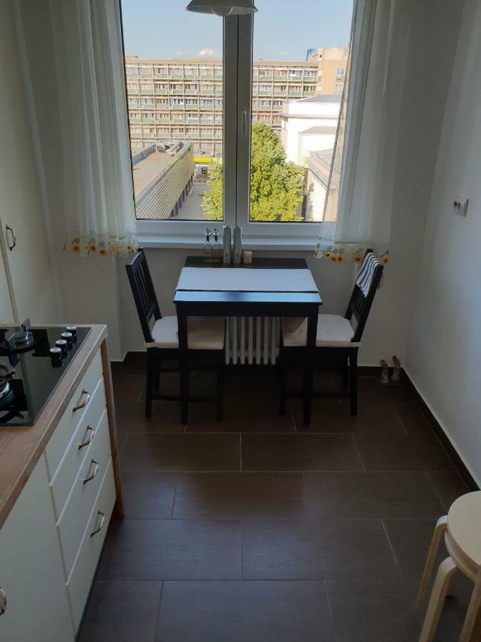 Central Luxury Flat With Terrace - Adela Accommodation - Ideal For Long Stays Bucareste Exterior foto