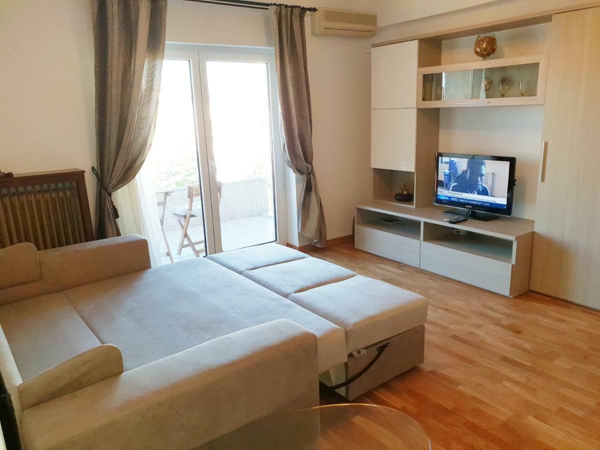 Central Luxury Flat With Terrace - Adela Accommodation - Ideal For Long Stays Bucareste Exterior foto
